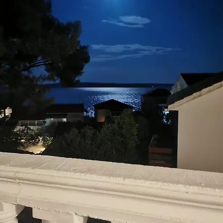 Apartament Mirta *